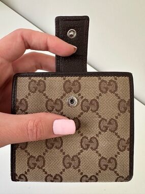 Gucci GG Supreme Canvas Snap Wallet in Brown and Tan